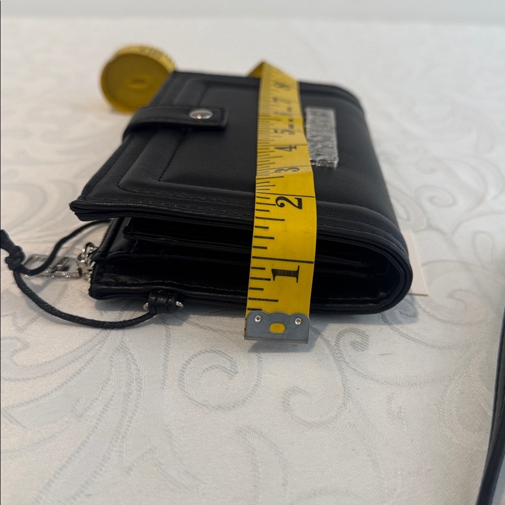 Steve Madden Black Wristlet Wallet - Picture 11 of 12
